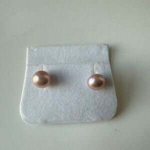 Pink pearl earrings